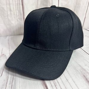 NWOT-Flexifit Adjustable Hat, Black, Velcro Closure